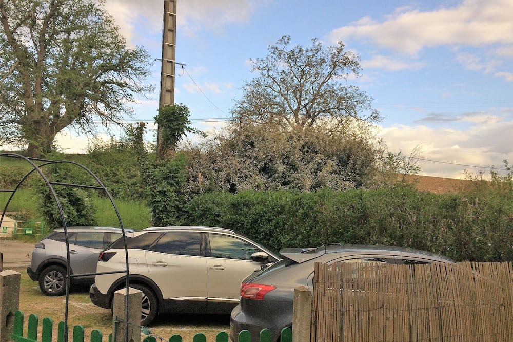 Photo of Others in Blere