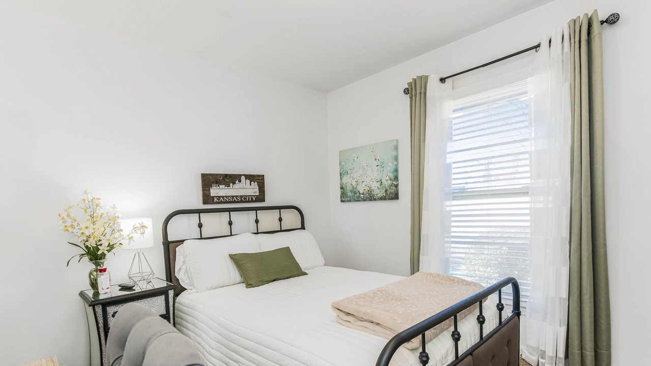 Photo of Bedroom in Gladstone