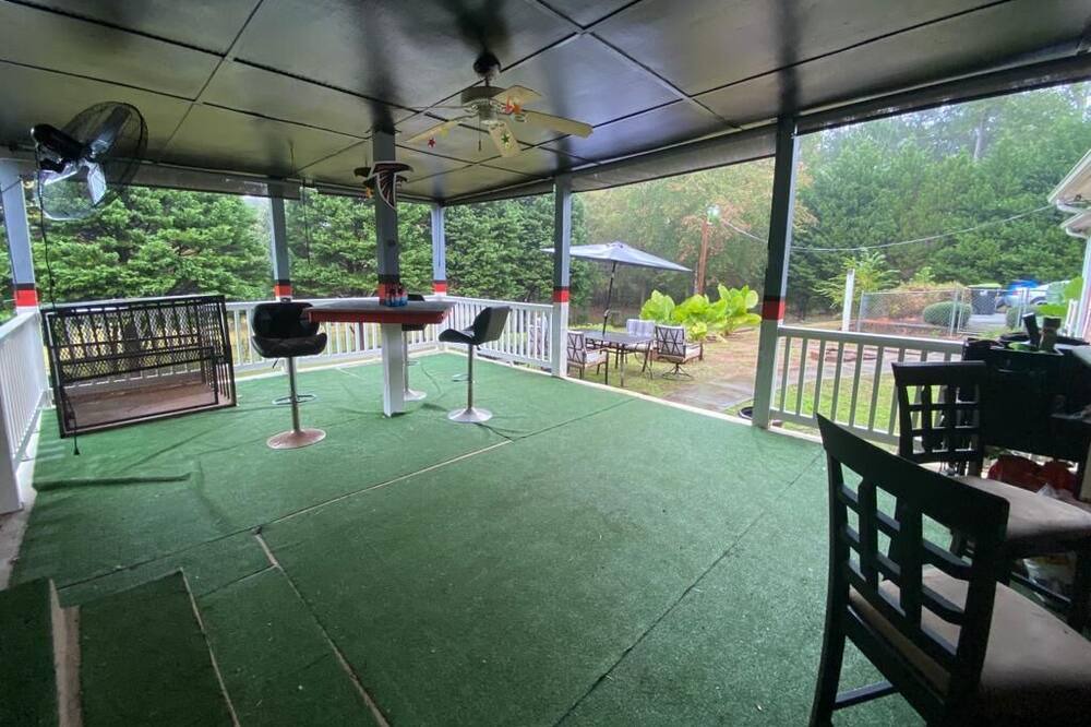 Photo of Others in Stockbridge