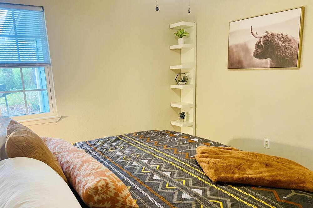 Photo of Bedroom in College Park
