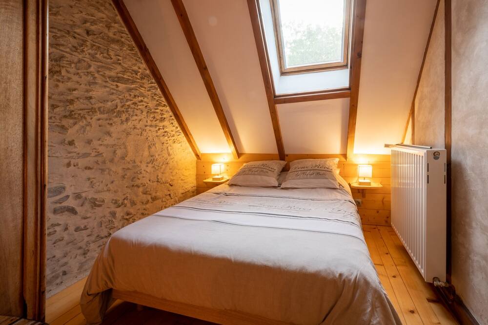 Photo of Bedroom in Saint-Pastous