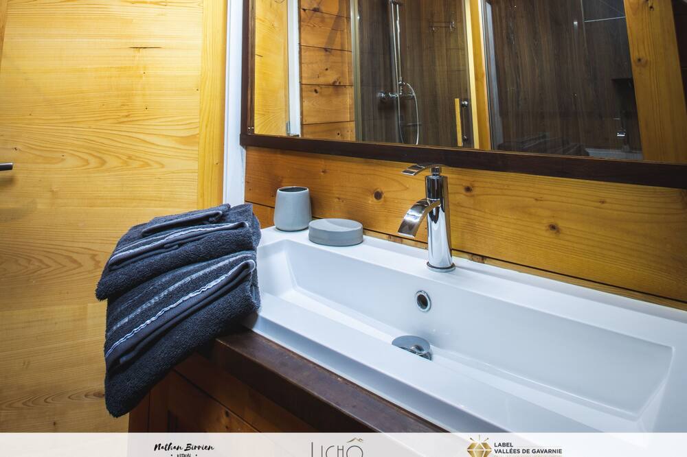 Photo of Bathroom in Saint-Pastous
