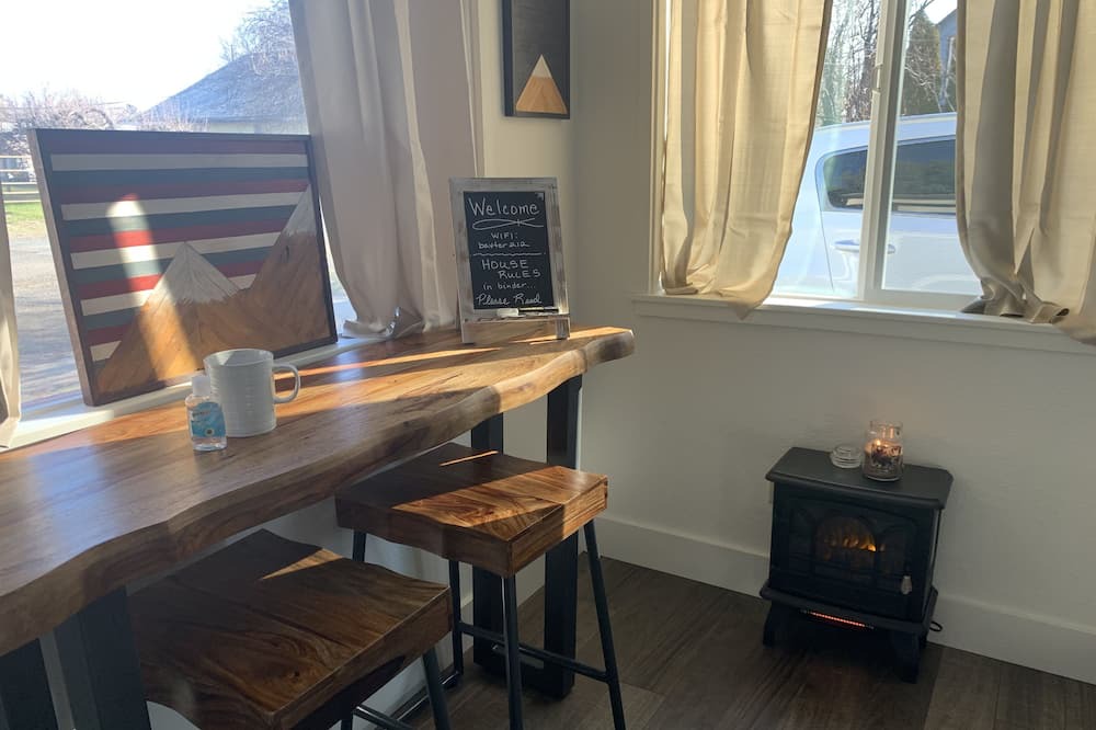 Photo of Bedroom in La Grande