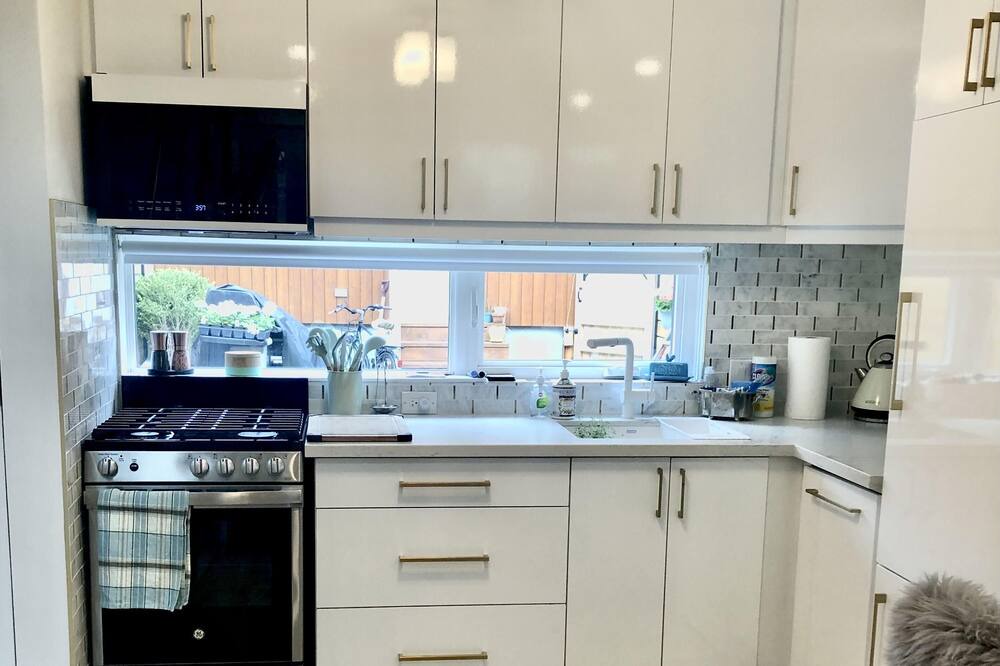 Photo of Kitchen in Blake - Jones