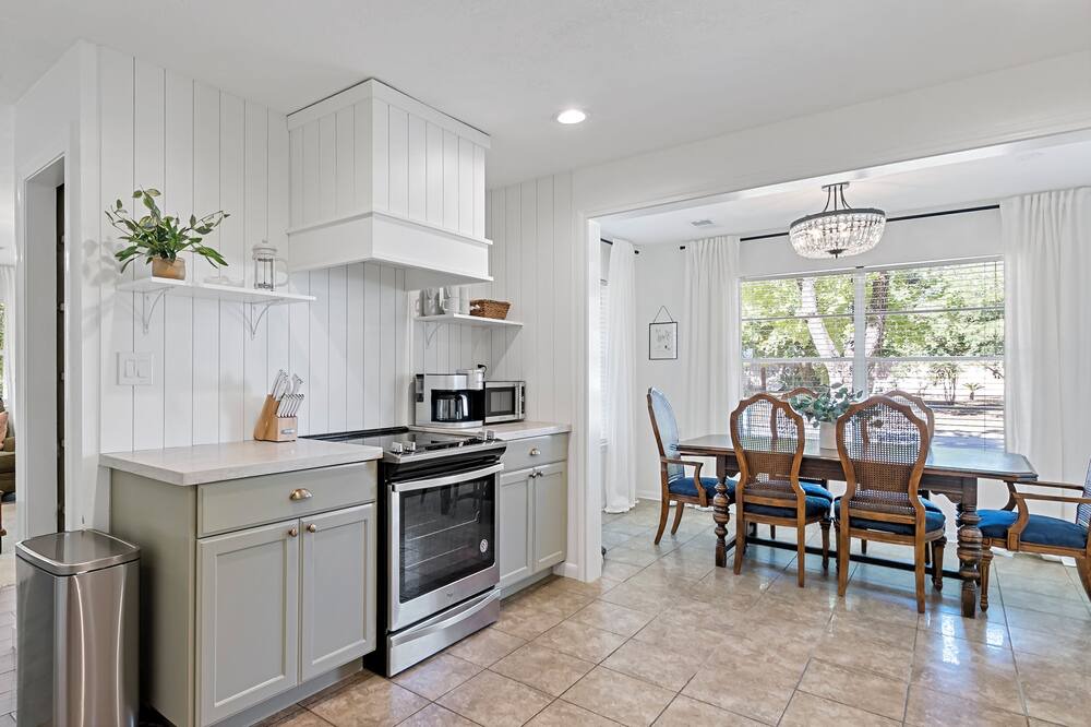 Photo of Kitchen in Richards - K F O