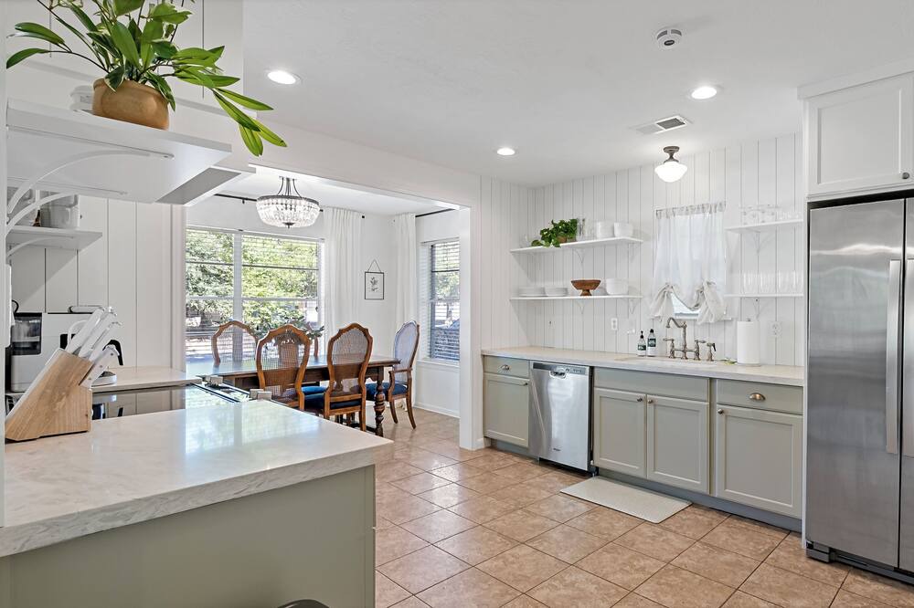 Photo of Kitchen in Richards - K F O