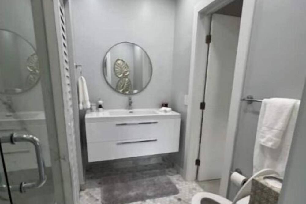 Photo of Bathroom in Barrier Island