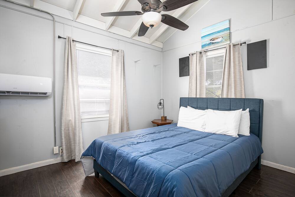 Photo of Bedroom in Gordonville