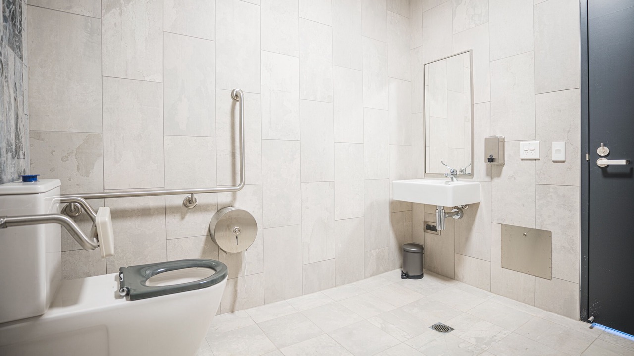 Photo of Bathroom in Peakhurst