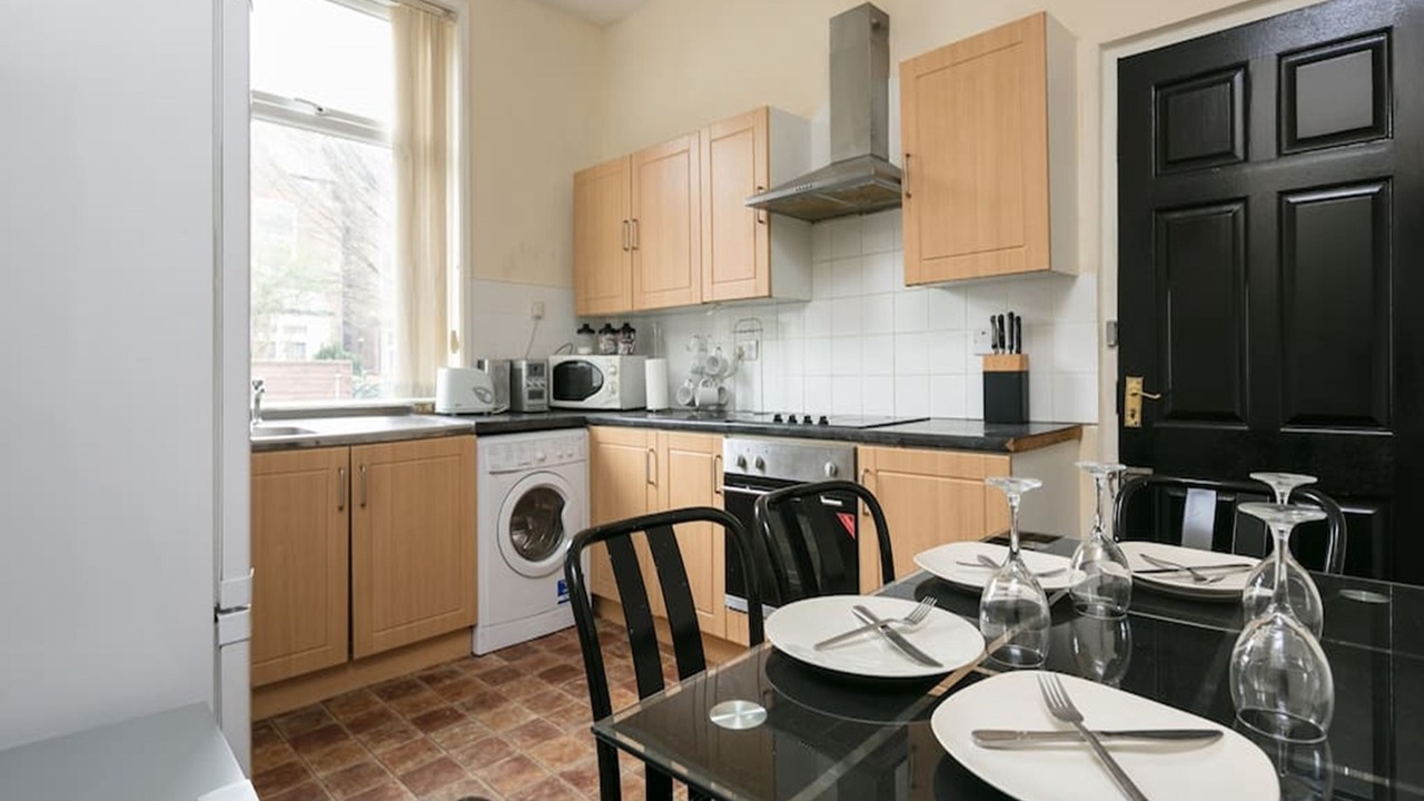 Photo of Bedroom in Chorlton-cum-Hardy