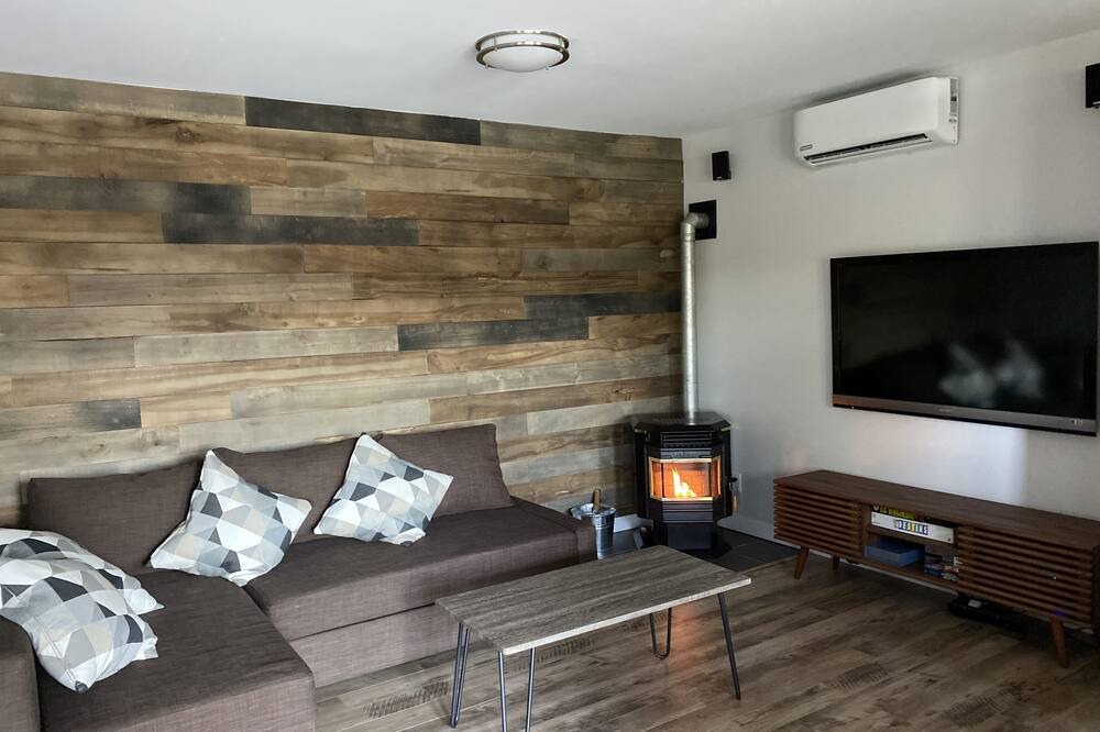 Photo of Livingroom in Notre-Dame-de-la-Merci