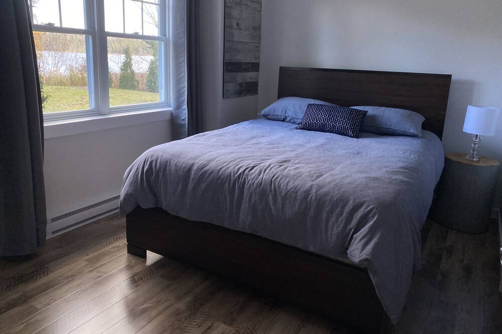 Photo of Bedroom in Notre-Dame-de-la-Merci