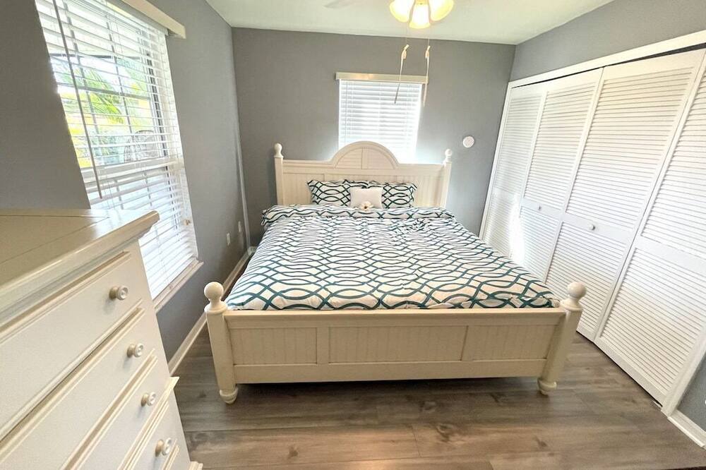 Photo of Bedroom in Matlacha