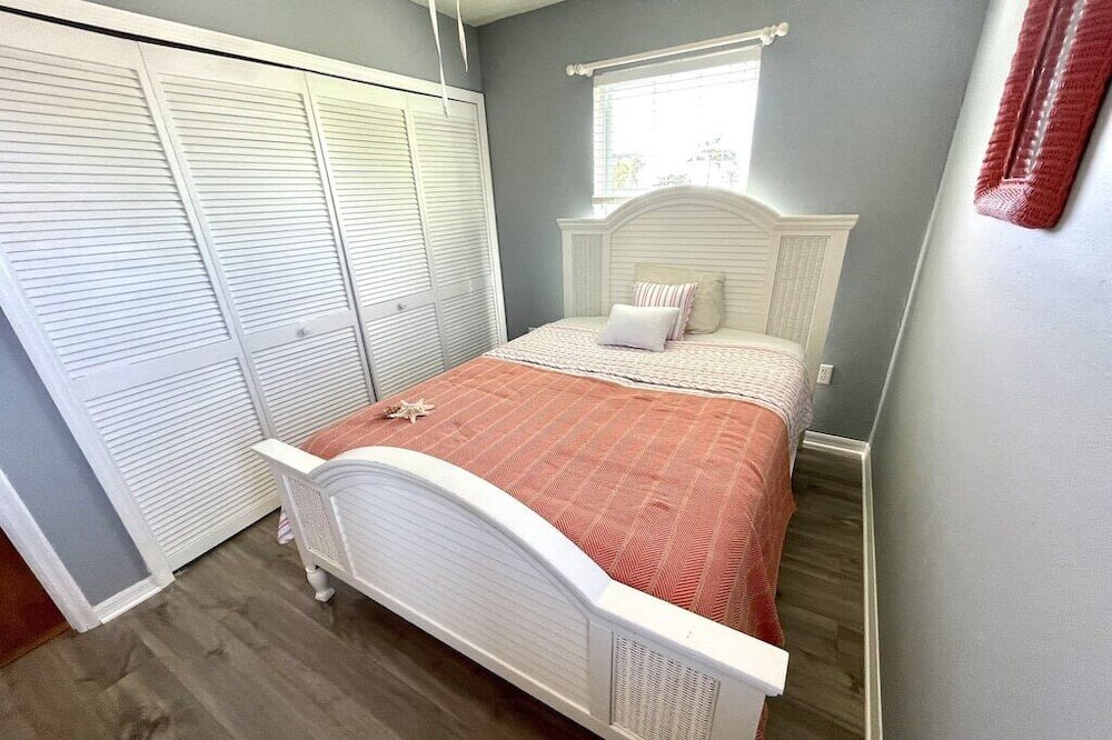 Photo of Bedroom in Matlacha