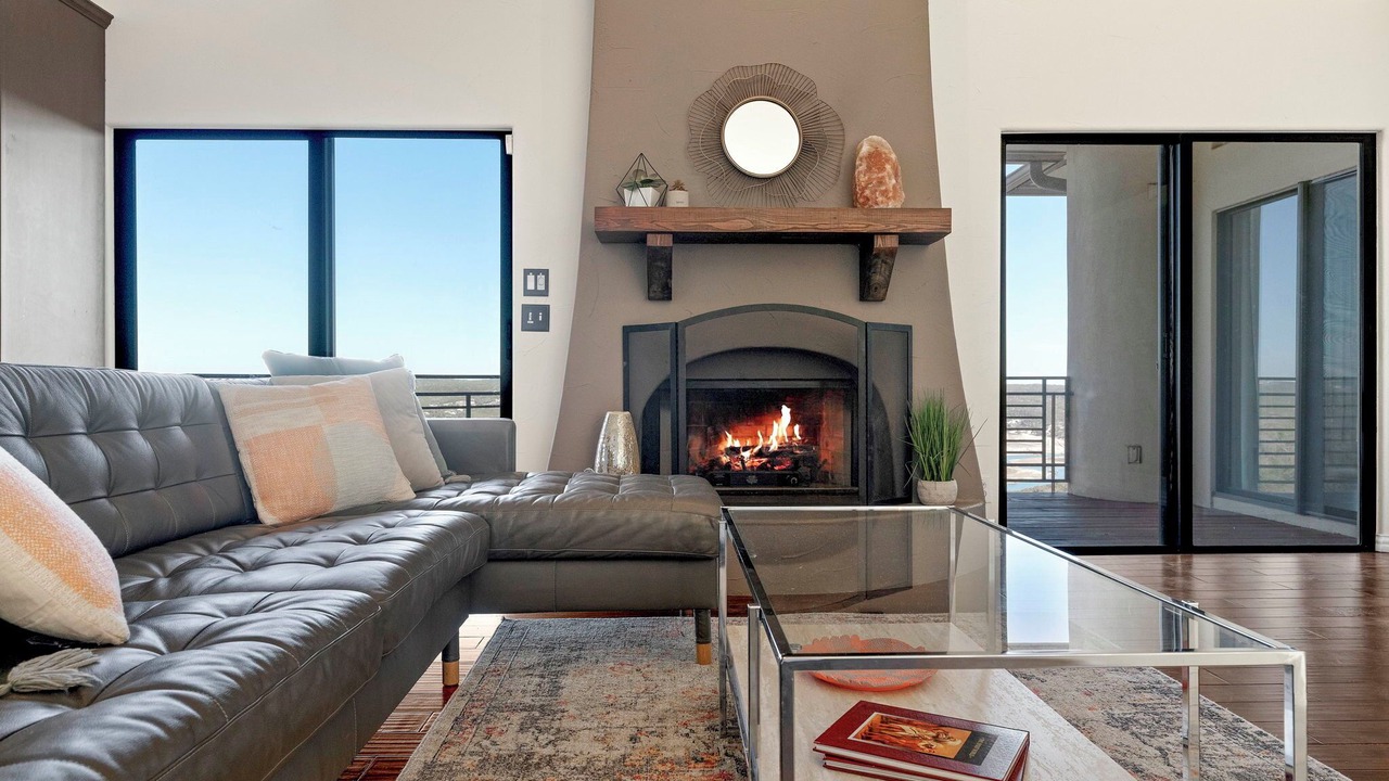 Photo of Livingroom in Lower Basin Lake Travis