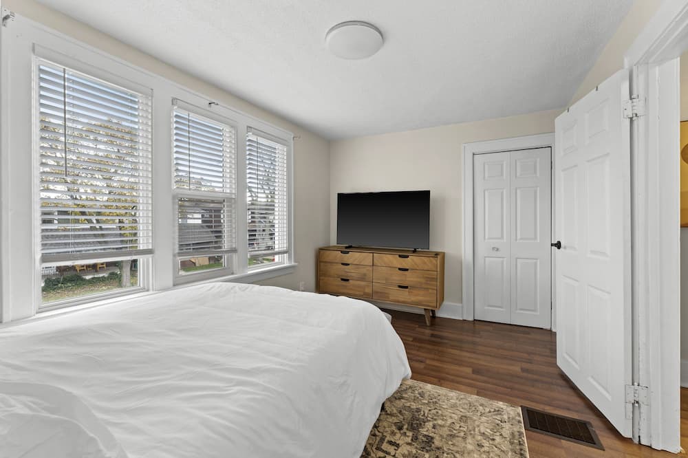 Photo of Bedroom in Walkerville