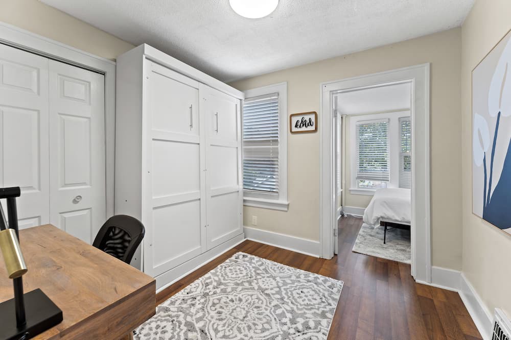 Photo of Bedroom in Walkerville
