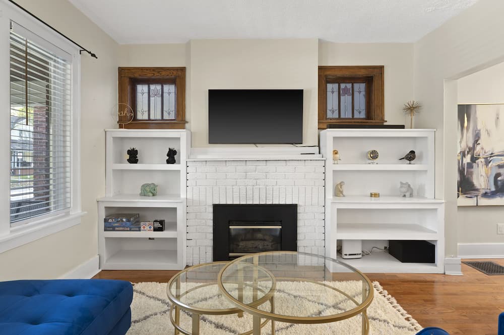 Photo of Livingroom in Walkerville