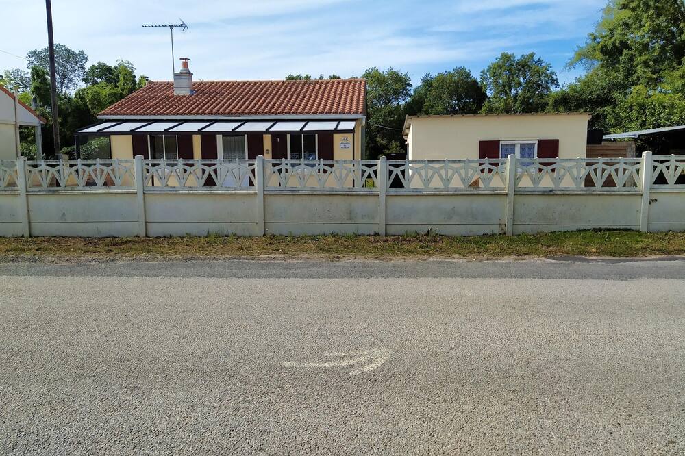 Photo of Others in Saint-Martin-de-Sanzay