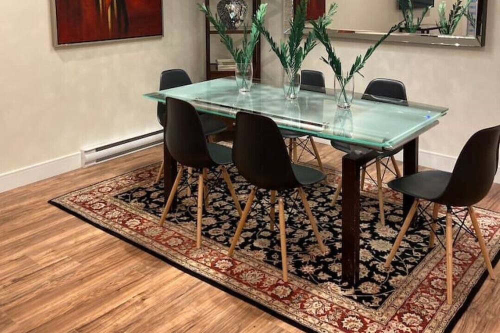Photo of Kitchen in Saint-Laurent