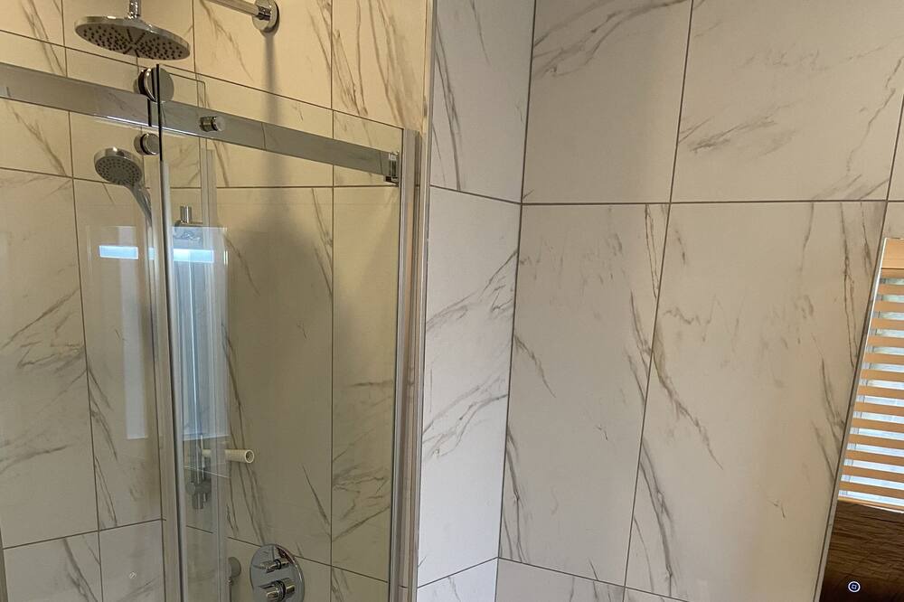 Photo of Bathroom in Saint-Laurent
