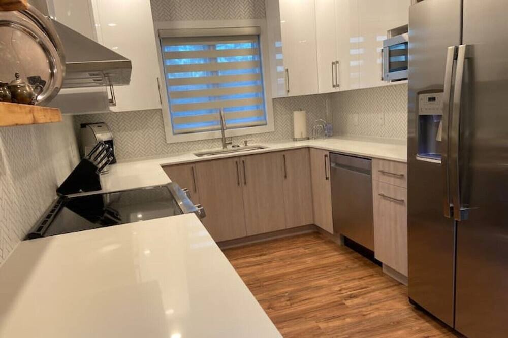 Photo of Kitchen in Saint-Laurent