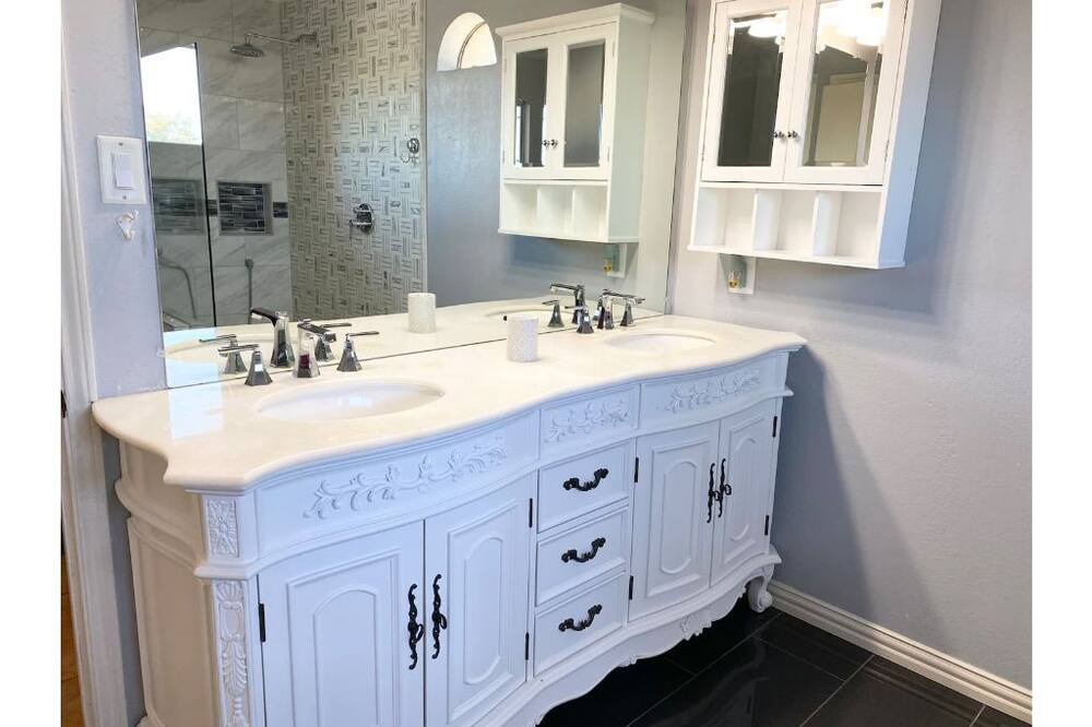 Photo of Bathroom in Fort Worth