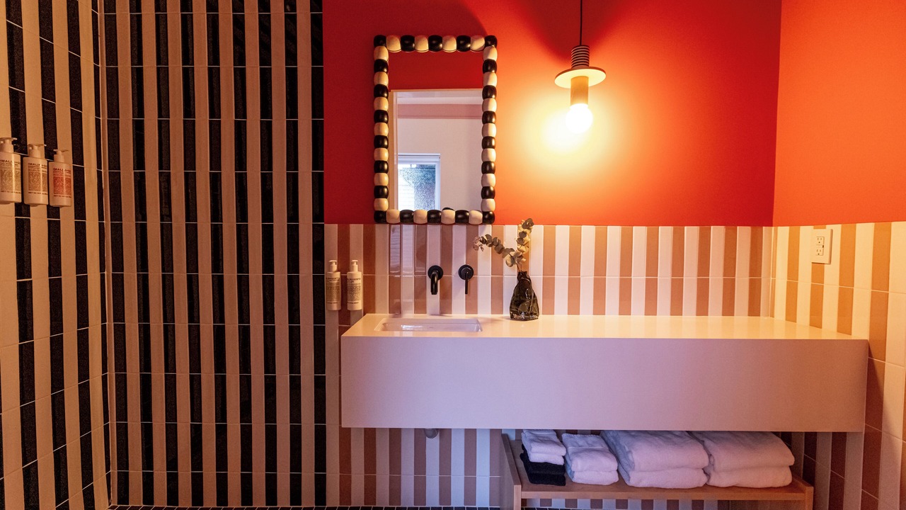 Photo of Bathroom in Little Portugal