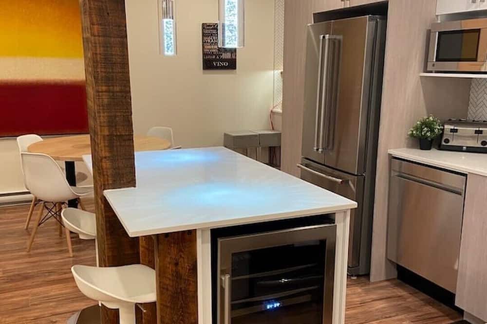 Photo of Kitchen in Saint-Laurent
