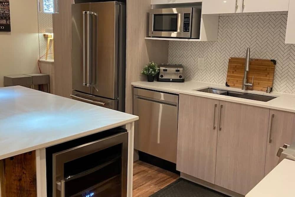 Photo of Kitchen in Saint-Laurent