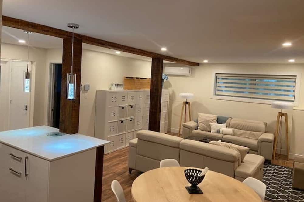 Photo of Livingroom in Saint-Laurent