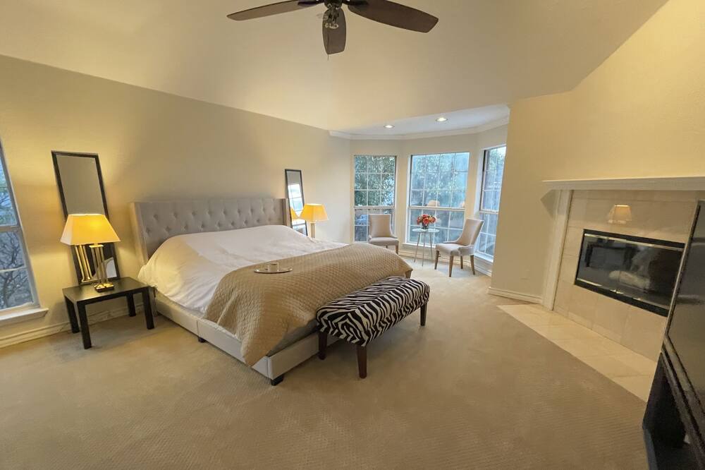 Photo of Bedroom in North Central Carrollton