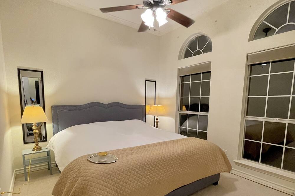 Photo of Bedroom in North Central Carrollton