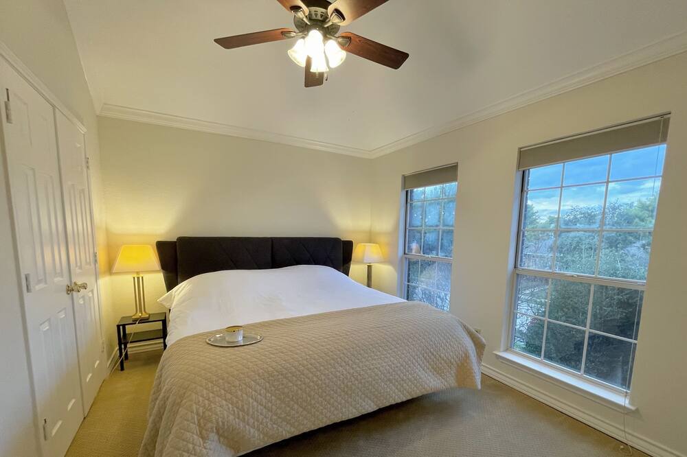 Photo of Bedroom in North Central Carrollton