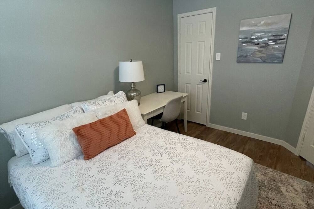 Photo of Bedroom in Lubbock