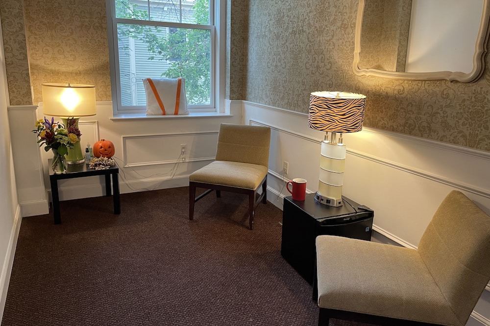 Photo of Livingroom in Methuen