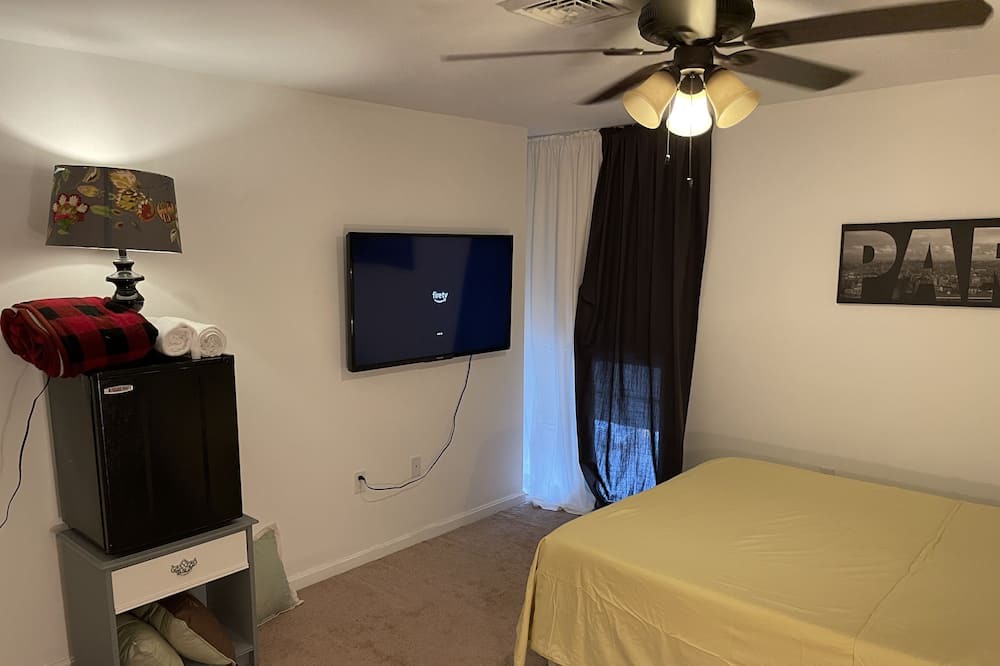 Photo of Bedroom in Methuen