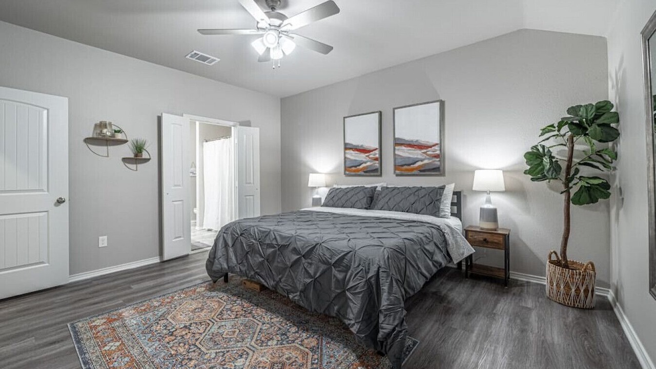 Photo of Bedroom in Shallowater