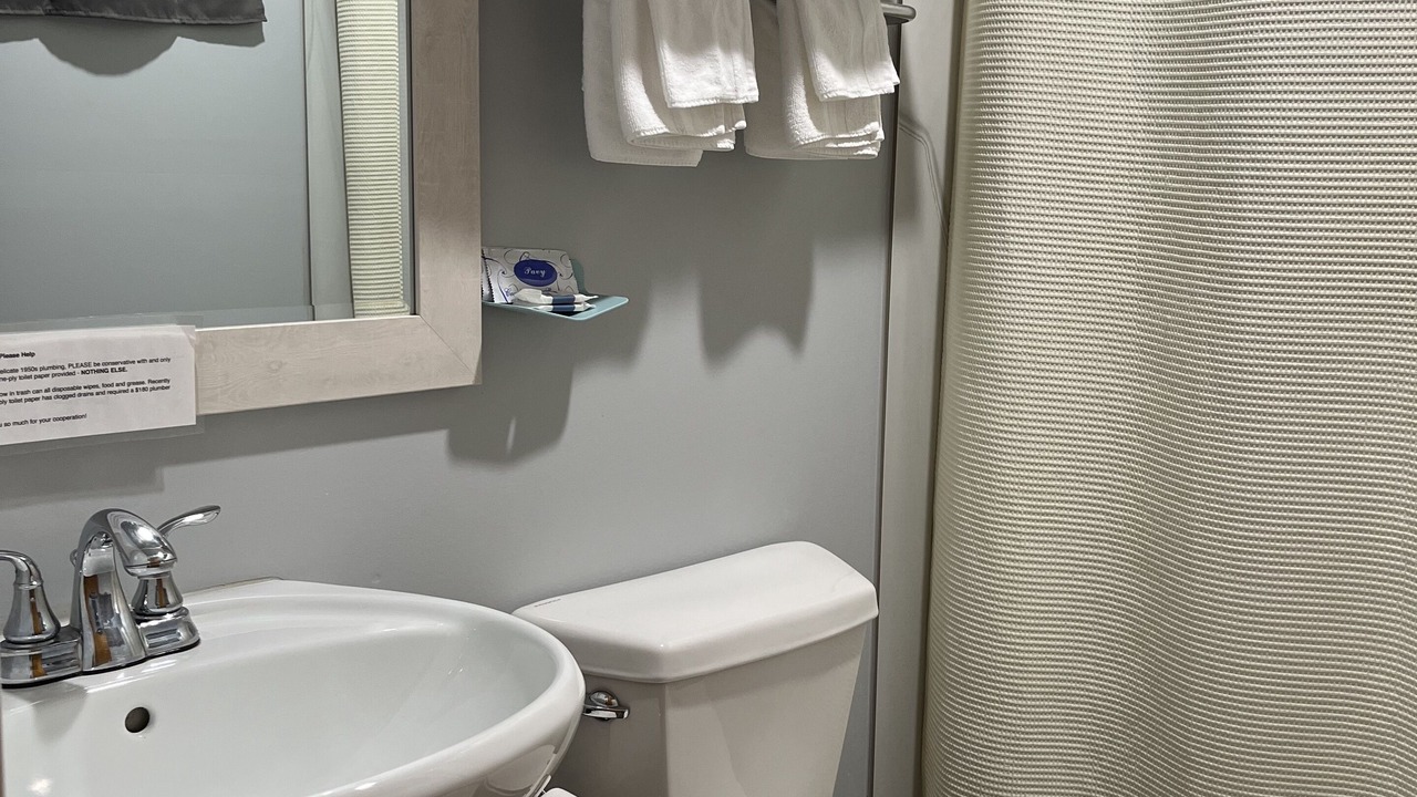 Photo of Bathroom in Guthrie Center