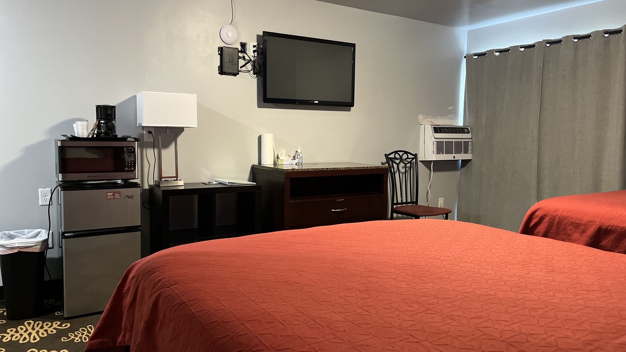 Photo of Bedroom in Guthrie Center