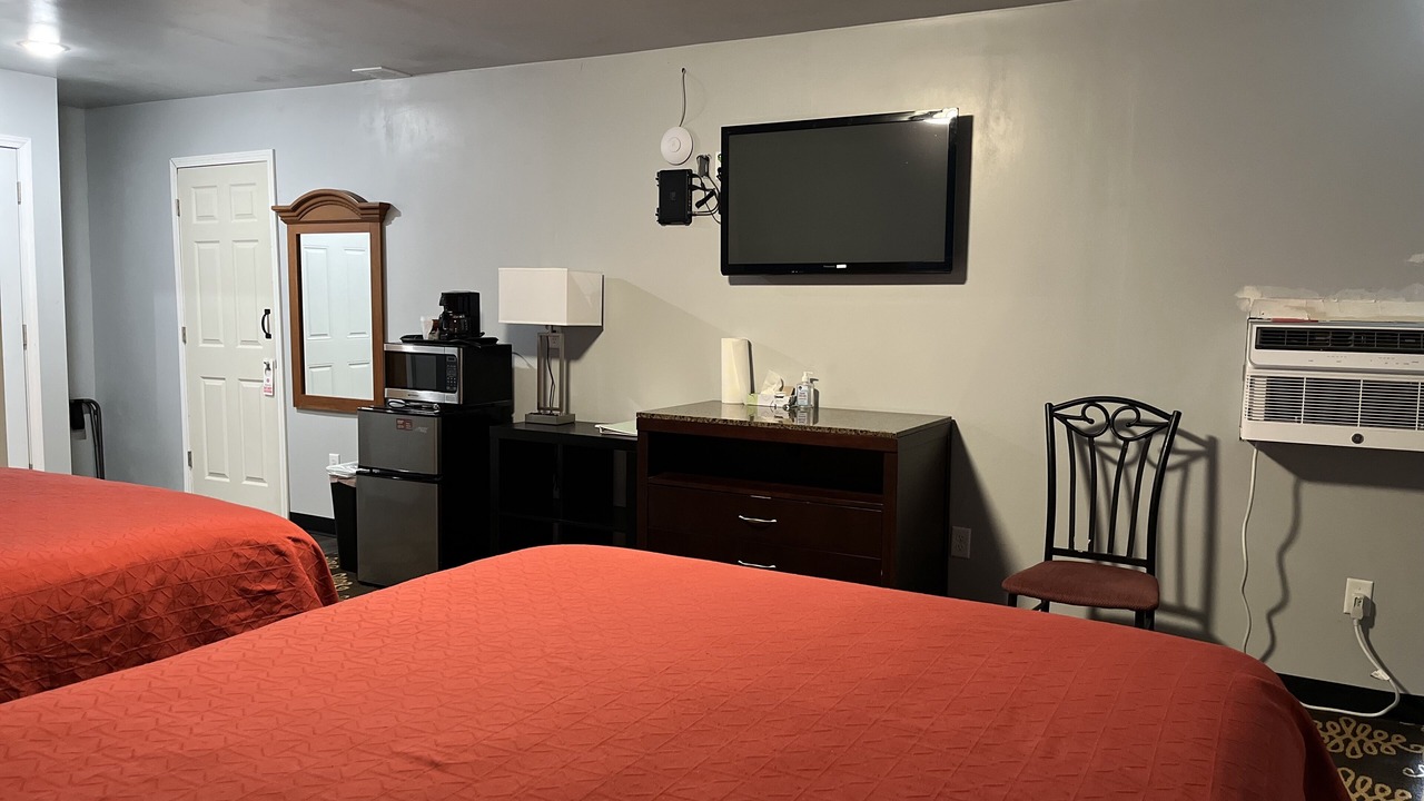 Photo of Bedroom in Guthrie Center