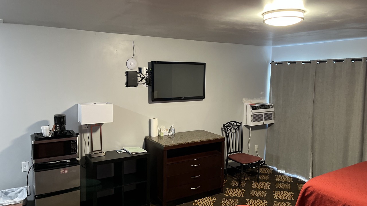 Photo of Bedroom in Guthrie Center