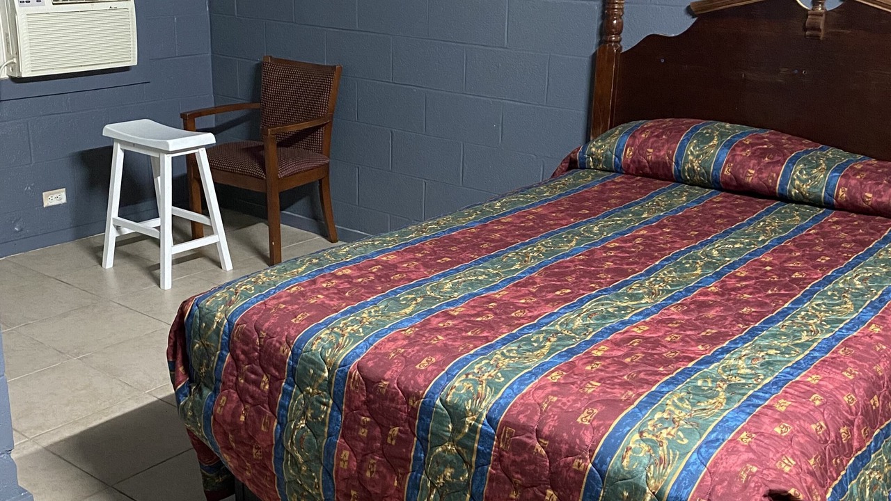 Photo of Bedroom in Mineola