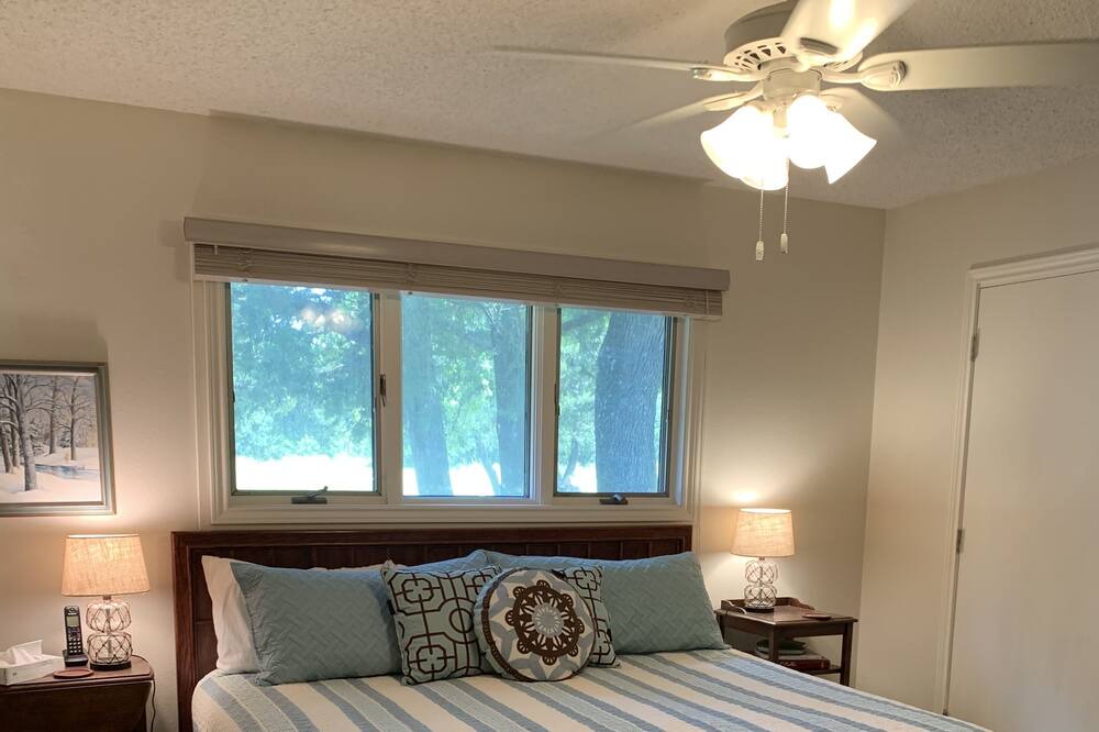 Photo of Bedroom in Gordonville