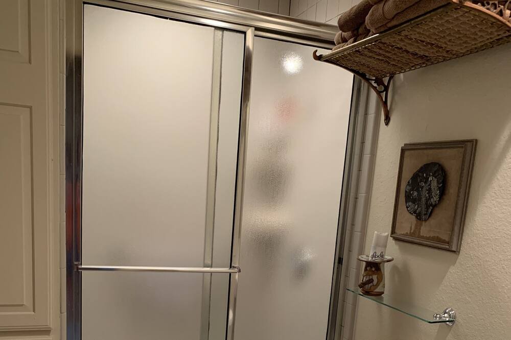 Photo of Bathroom in Gordonville