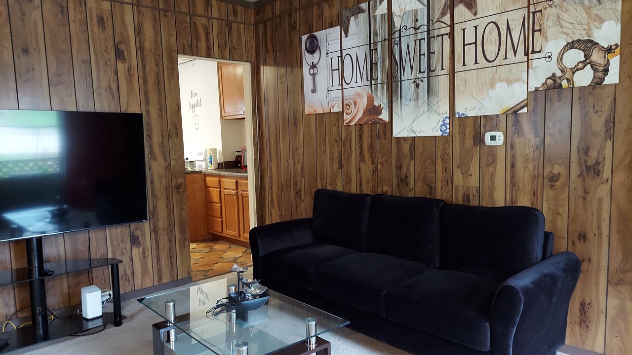 Photo of Others in Jeannette