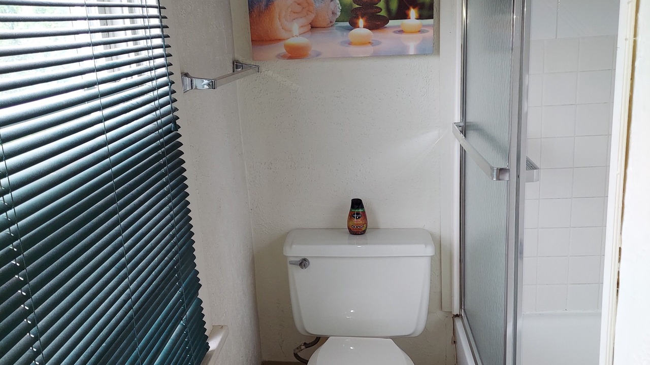 Photo of Others in Jeannette