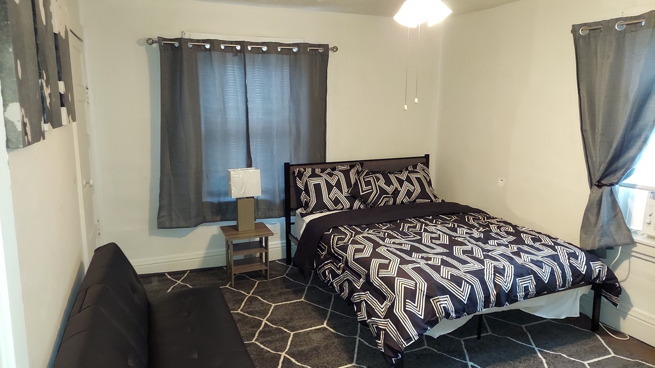 Photo of Others in Jeannette