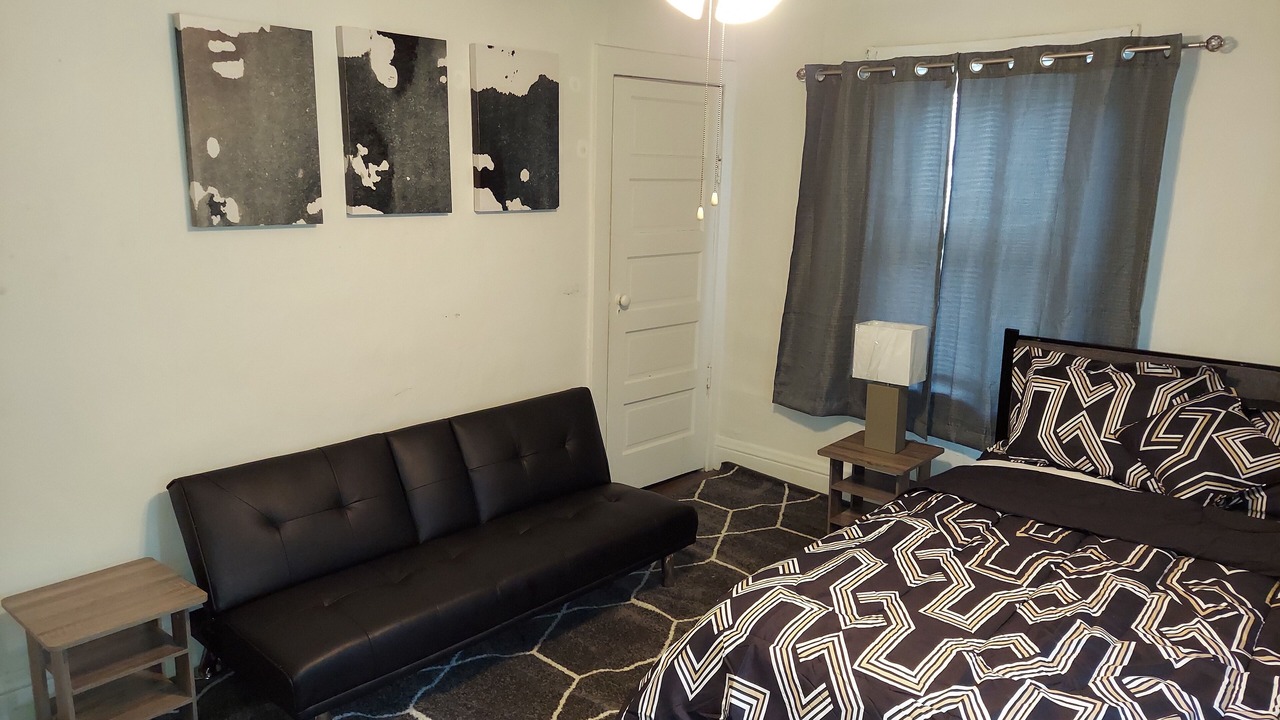 Photo of Others in Jeannette