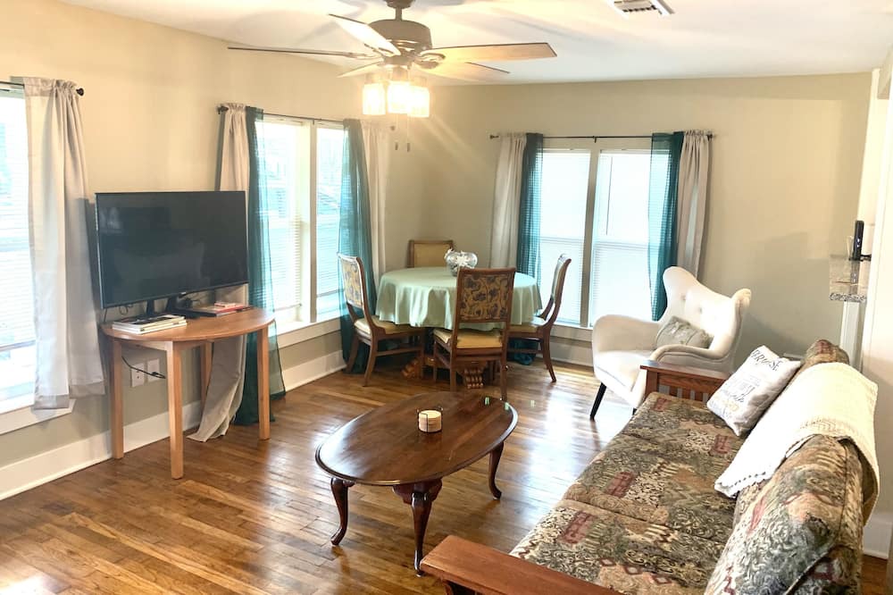 Photo of Livingroom in Lufkin